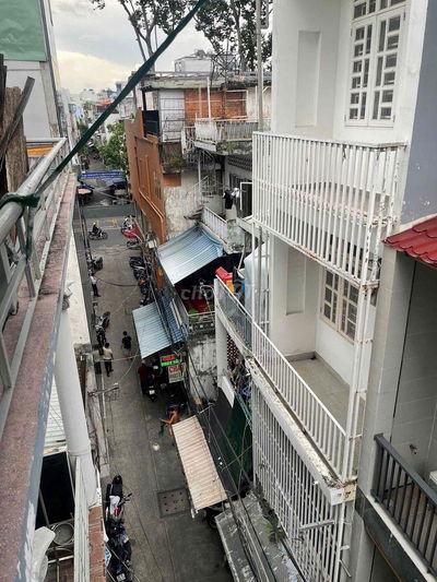 Nguyễn Tri Phương Quận 10 ô tô