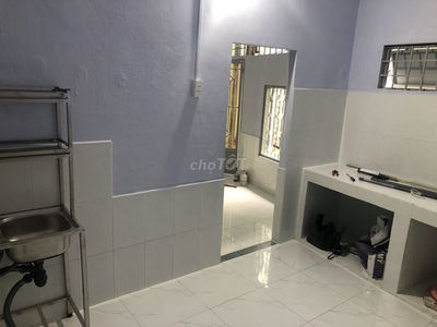 Nhà riêng 30m2, hẻm Phạm Văn Bạch