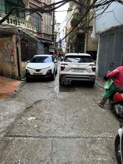 Bán Nhà Hào Nam. Ngõ thông kinh doanh.41M.4 tầng.9.6 tầng