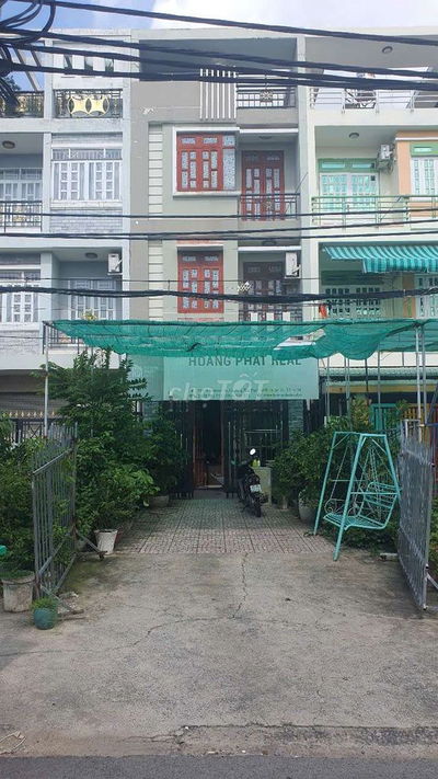 Cần cho thuê nhà PTTN Q12.DT 5x27 .1 trệt.3lâu 5PN 5 WS hēm xe hơi.