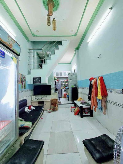 E Cần cho thuê nhà trống sẵn, có tủ lạnh tiết kiệm điện