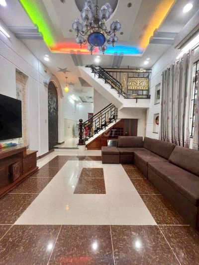 bán nhà phố mặt tiền đường 39 ngang 5,5m giá 13 tỷ khu kinh doanh