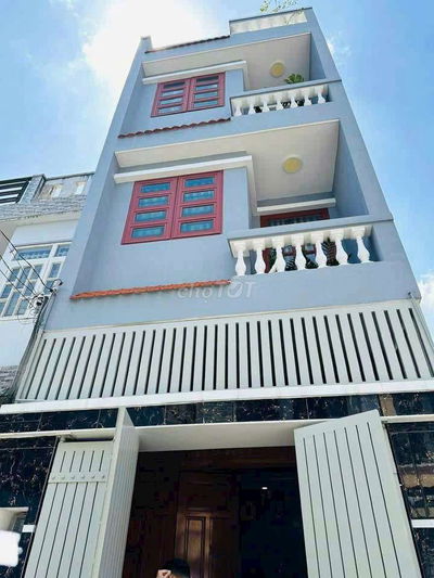 NHÀ 3 TẦNG BTCT HXH ĐÔNG NAM NỘI THẤT GỖ– NGÔ CHÍ QUỐC, BÌNH CHIỂU