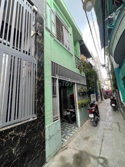 cho thuê nhà TX gân trường Quoi Xuân giá 6tr+ 3 phòng