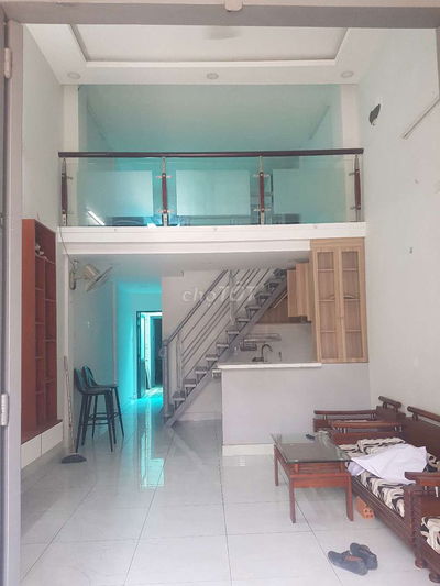 Cho thuê nhà dt 4×20, có 3pn,3wc. Mặt tiền đường, khu đông dân cư