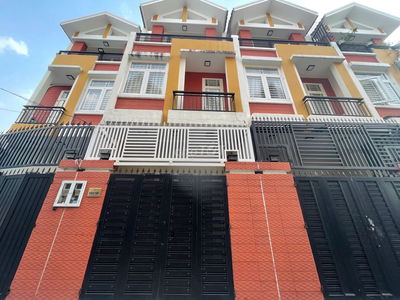 Cho thuê nhà nguyên căn ngay chợ Bình Triệu