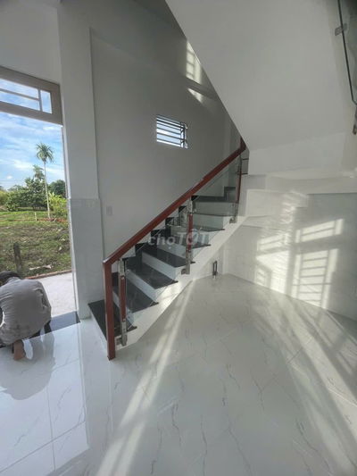 Nhà lầu mới xây 5 Phòng Ngủ, 120 m2, P.An Phú Đông, Q.12, HCM