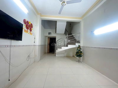 Cho Thuê Mặt Tiền Khu Tân Thành, Q. Tân Phú. 4x18m, 1 Trệt 3 Lầu, 5PN