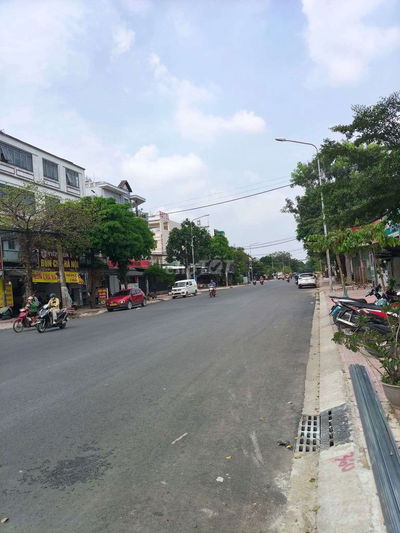 NHÀ MẶT TIỀN 80m2 GẦN AEON TÂN PHÚ NGANG 5M DÀI 16M 3PN GIÁ NHĨN 8 Tỷ