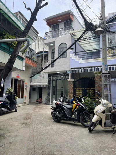 HOT !!!NHÀ MỚI ĐẸP 3 TẦNG, VÀO Ở NGAY, GIÁ SỐC, HẬU GIANG, TT QUẬN 6.