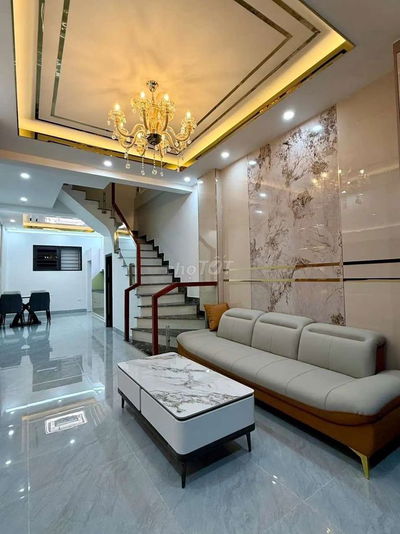 Bán nhà hà trì 38m 4 tầng 1 tum  ô tô qua nhà giá hơn 9 tỷ