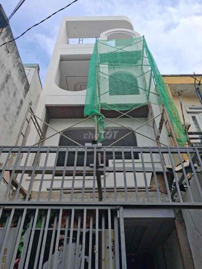 NHÀ MỚI XÂY_4 TẦNG 4PHÒNG KHÉP KÍN_WC RIÊNG_HOÀN CÔNG ĐỦ_HẺM XE HƠI