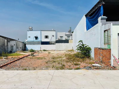 Bán lỗ trong tuần 630tr có 273m2 mặt tiền đường Suối Lội,Tân Thông Hội