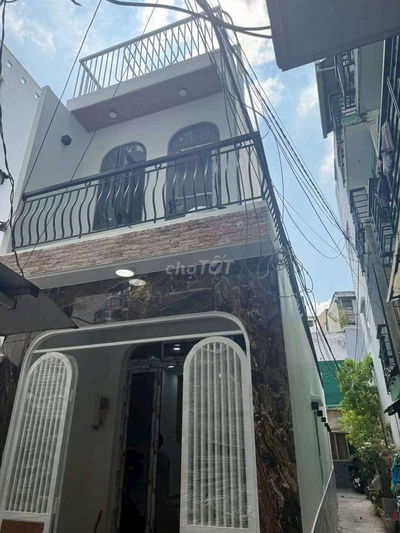 Nhà diện tích to ở thủ đức