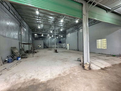 Cho thuê kho xưởng mt tx q12 dt 700m giá 45tr