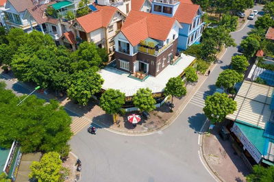 Chính Chủ cần bán lô BT Linh Đàm 180m2 , Mặt đường Lớn, giá 46 tỷ