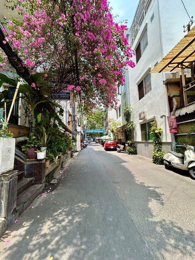 Cách mặt tiền Trần Hưng Đạo Q5 dt 4x14m cn 50m nhà 4 tầng chỉ 10,8 tỷ