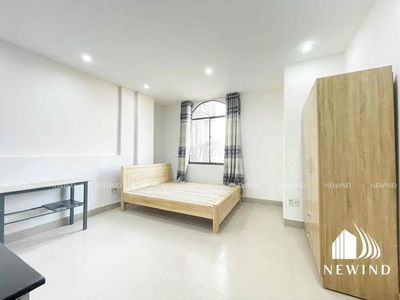 Chính chủ cho thuê phòng cửa sổ trời cạnh Lotte Mart có thang máy