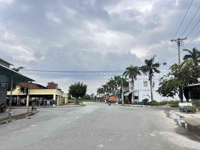 Đất Ngộp kdc cát Tường Phú Thạnh 4x20m giá 990tr