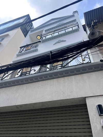 Gấp bán nhà HXH 6m Thích Quảng Đức ngang 4.2m 4PN giá chỉ nhỉnh 6 tỷ