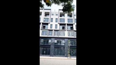 15 tỷ sở hữu nhà 7 tầng vỉa hè kinh doanh diện tích 78m2 đối diện 10 tòa chung cư hơn 12000 dân