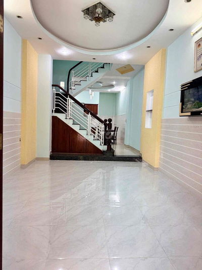 1 trệt 3 lầu mặt tiền kinh doanh khu VIncom, hiệp Phú, tp. thủ đức