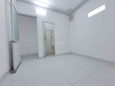 NHÀ Ở NGAY, TRUNG TÂM, DĨ AN ( 4x12 ), Ô TÔ VÀO NHÀ, 3 ĐÔNG TL