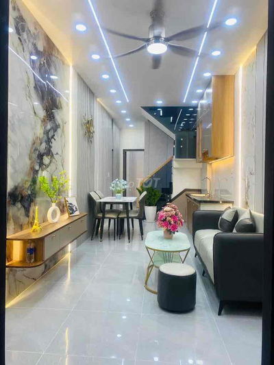 SIÊU PHẨM SÁT QUAN TRUNG- TRUNG TÂM QUẬN GÒ VẤP