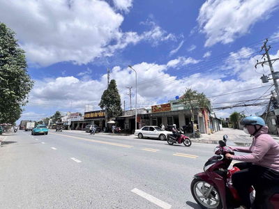 Đất sau lưng thế giới di động 4,9x22,5m giá ngộp 1ty280