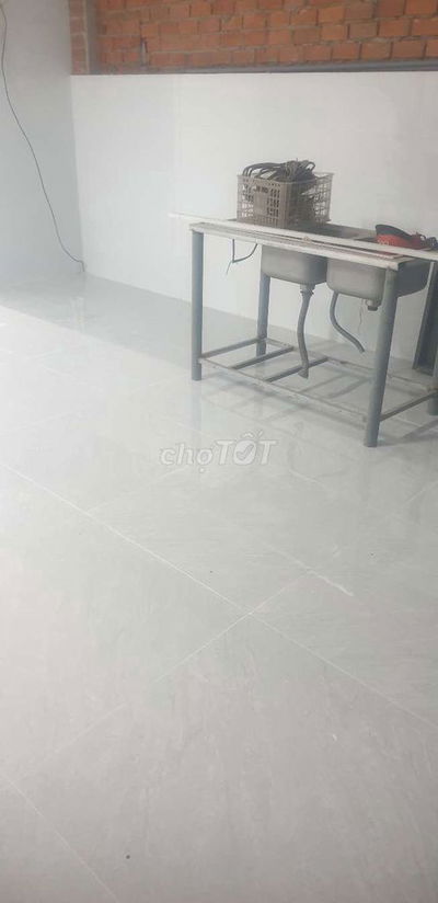 Nhà mới nguyên căn