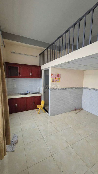 Chính chủ cho thuê  phòng trọ có gác 23m2 , ngay chợ cây sộp