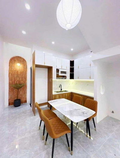 Bán nhà 1 lầu hẻm 68 CMT8 mới xây có sân vườn