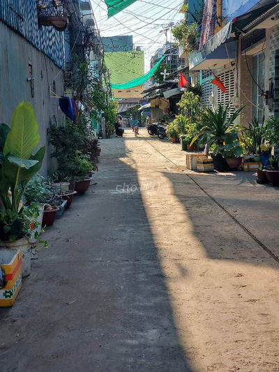 Giáp Mã Lò - Hẻm xe hơi- 40m2-  Hơn 3 tỷ