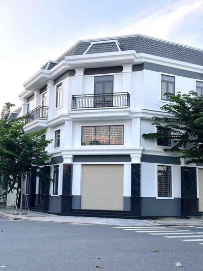 BÁN NHÀ TRẢ GÓP THÀNH PHỐ MỚI BÌNH DƯƠNG, DT 180 M2,