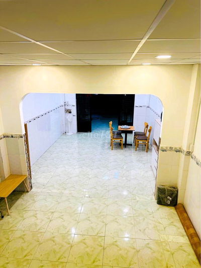 Cho thuê nhà mặt tiền PHẠM VĂN ĐỒNG, 1 trệt 1 lửng - kinh doanh ngay