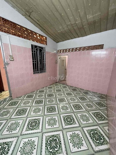 Quận 7 phòng chính chủ cho thuê 1800k, bảo vệ 24/24