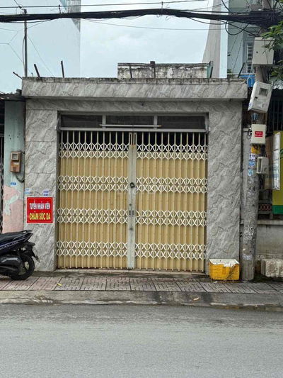 giảm giá shock mat tiền Nguyễn thi kiểu 100m2 giá nhinh 8ty ngay Q12