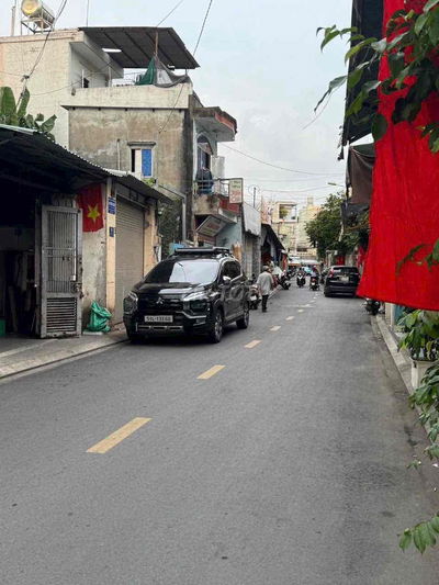 BÁN GẤP NHÀ 958/ĐƯỜNG LẠC LONG QUÂN P8 TÂN BÌNH