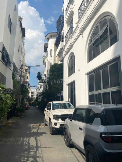 Cho thuê sàn văn phòng 80m2 Đào Duy Anh, P.9, Q.PN. Giá 20tr