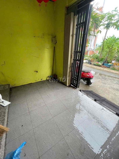 Nhà 1 trệt 1 lững 2Pn 2Wc hẻm xe hơi ngay chợ Long Trường Q.9