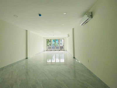 Sàn VP 75m trống suốt mặt tiền D1 Him Lam, có thang máy, máy lạnh