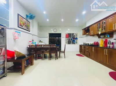 143m² • 8.1 TỶ • KIỆT 4M ÔNG ÍCH KHIÊM • CÁCH BIỂN 200M