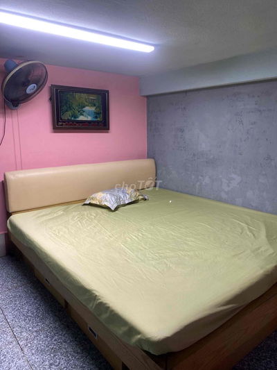 Phòng máy lạnh đầy đủ nội thất,lối đi riêng biệt