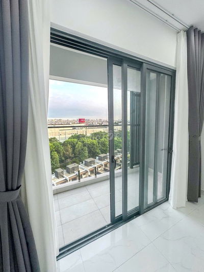 Cho thuê giá 14tr/tháng khu Diamond Alnata - nhà NTCB ở liền