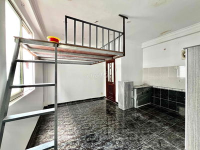 Căn Hộ Gác Cửa Sổ New 100% 3ng3xe Rộng 35m2 Gần Đại Học Kinh Tế Ueh