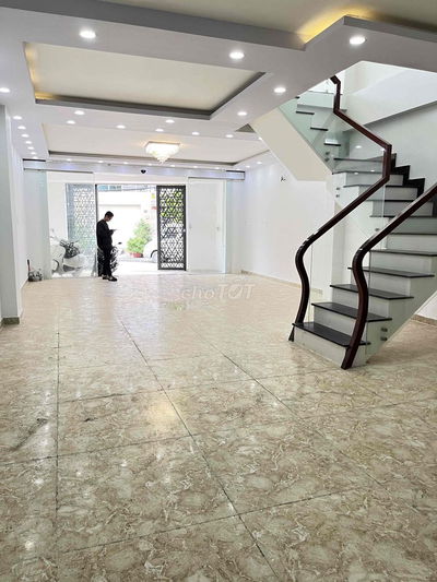 Nhà mới đẹp 6x20m 3 lầu có 7 phòng gần Aeon Tên Lửa