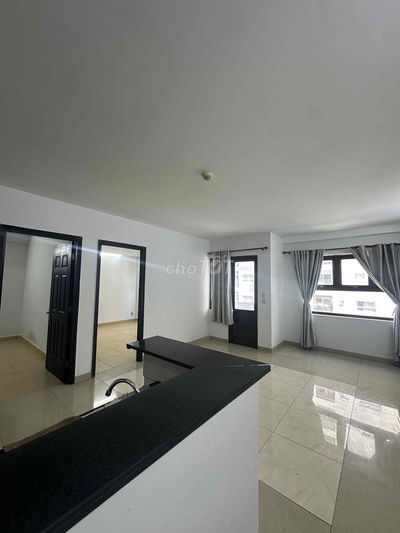 Cho Thuê căn hộ Tân Mai 2 PN ; 68m2 , nội thất cơ bản .