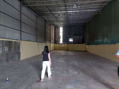 Cho thuê nhà xưởng 450m2