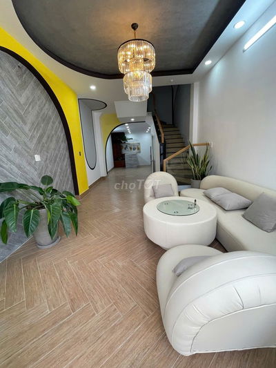 P Cao Cấp WC BanCông Bếp Riêng Máy Lanh nội thất từ 2*tr