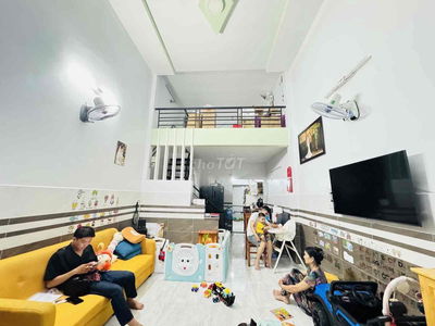 BÁN NHÀ 2 TẦNG HẺM XE HƠI HUỲNH THỊ HAI Q12 GIÁ RẺ 3,8 TỶ